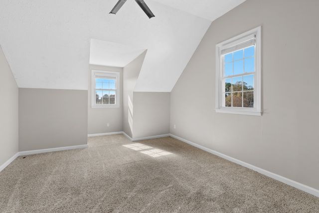 102 Pennsylvania Ave, White House, TN 37188