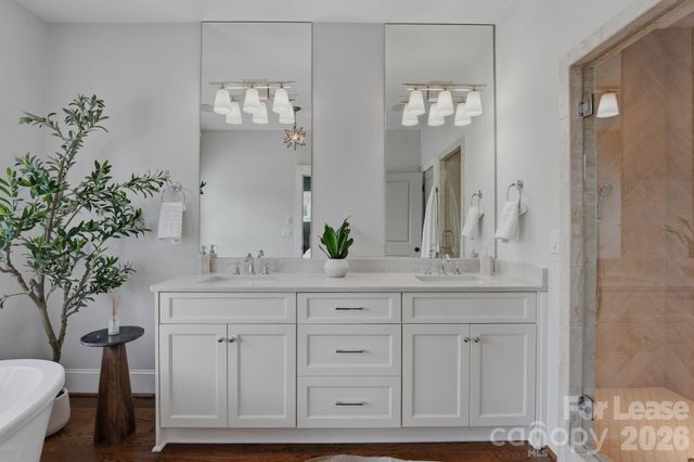 812 Ideal Way, Charlotte, NC 28203