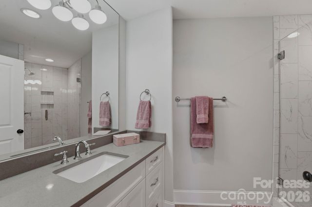 812 Ideal Way, Charlotte, NC 28203
