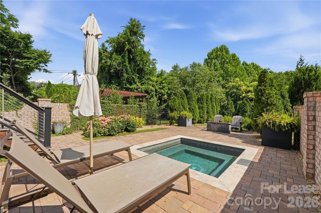 812 Ideal Way, Charlotte, NC 28203