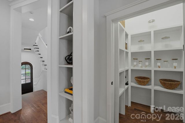 812 Ideal Way, Charlotte, NC 28203