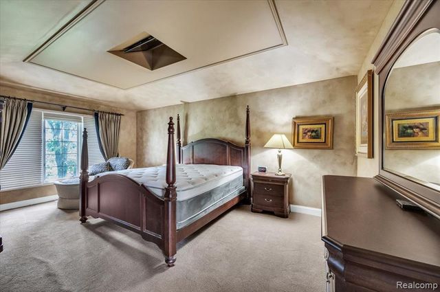7882 Glacier Club Drive, Washington, MI 48094