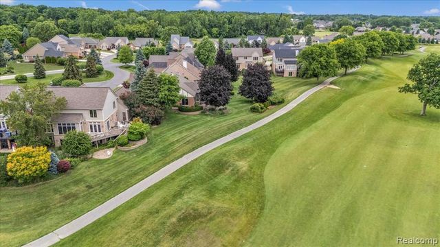 7882 Glacier Club Drive, Washington, MI 48094