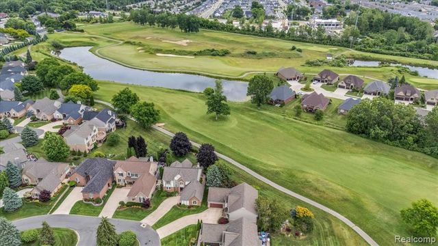 7882 Glacier Club Drive, Washington, MI 48094