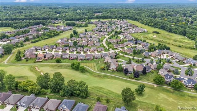 7882 Glacier Club Drive, Washington, MI 48094