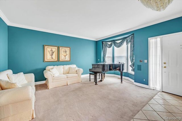 7882 Glacier Club Drive, Washington, MI 48094