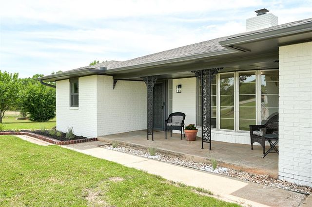 6517 S Frisco Road, Mustang, OK 73064