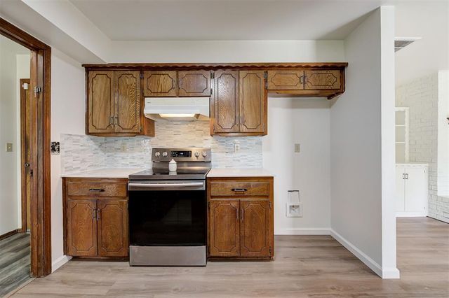 6517 S Frisco Road, Mustang, OK 73064