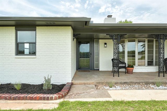 6517 S Frisco Road, Mustang, OK 73064