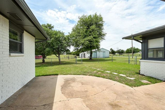 6517 S Frisco Road, Mustang, OK 73064