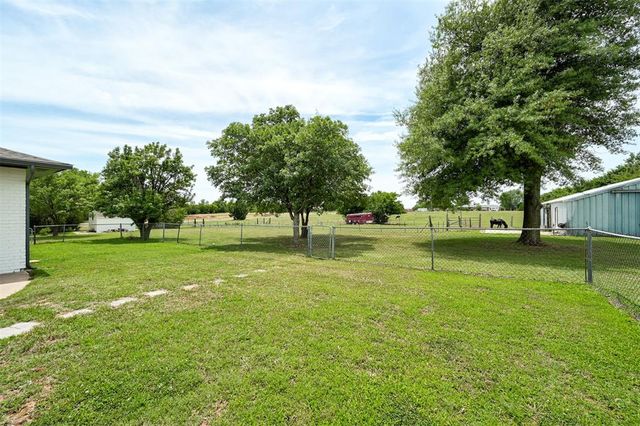 6517 S Frisco Road, Mustang, OK 73064
