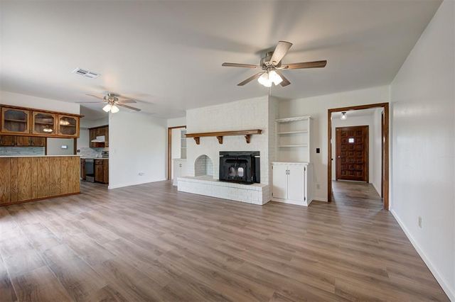 6517 S Frisco Road, Mustang, OK 73064