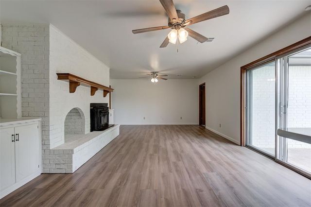 6517 S Frisco Road, Mustang, OK 73064