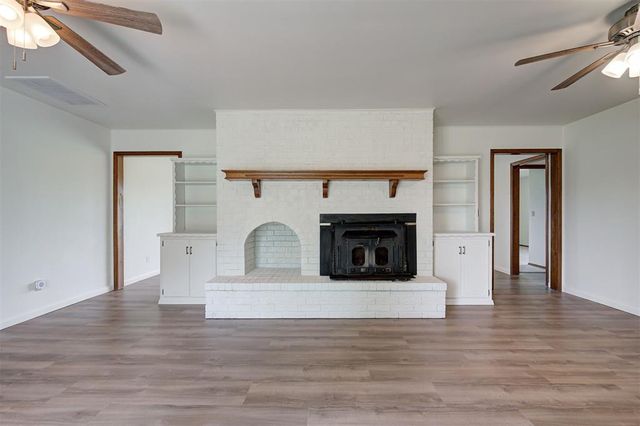 6517 S Frisco Road, Mustang, OK 73064