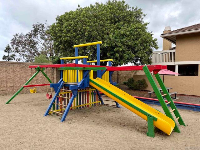 17494 Ashburton Rd, San Diego, CA 92128