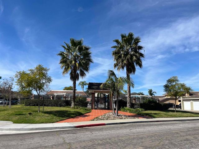 17494 Ashburton Rd, San Diego, CA 92128