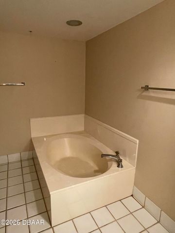 3 Oceans West Blvd Apt 4A6, Daytona Beach, FL 32118