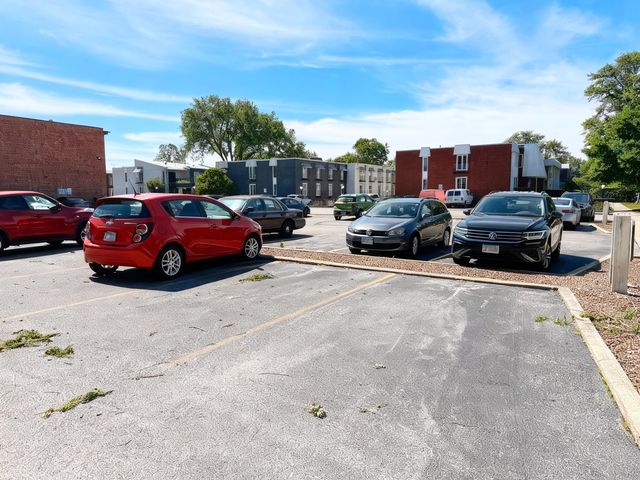9723 S Keeler Avenue 308, Oak Lawn, IL 60453