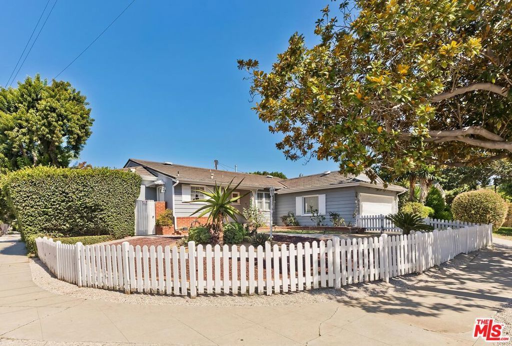 11637 Charnock Road, Los Angeles, CA 90066 — exterior