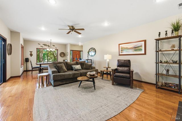 200 Sky Oaks Dr, Angwin, CA 94508