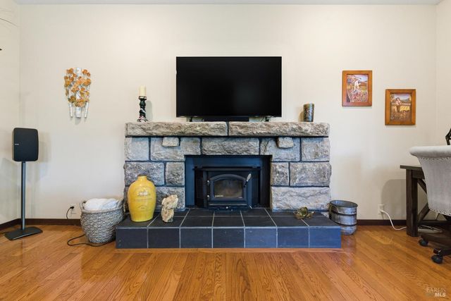 200 Sky Oaks Dr, Angwin, CA 94508