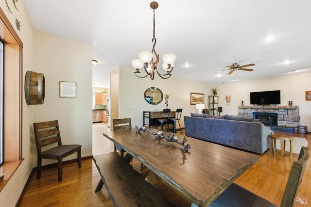 200 Sky Oaks Dr, Angwin, CA 94508