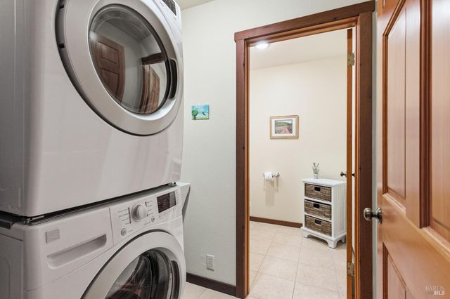 200 Sky Oaks Dr, Angwin, CA 94508