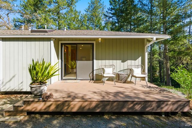 200 Sky Oaks Dr, Angwin, CA 94508