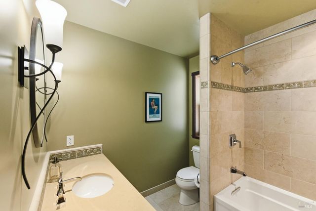 200 Sky Oaks Dr, Angwin, CA 94508