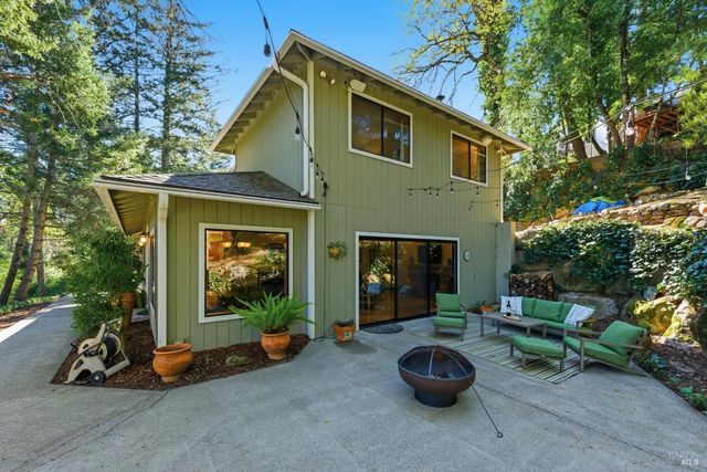 200 Sky Oaks Dr, Angwin, CA 94508