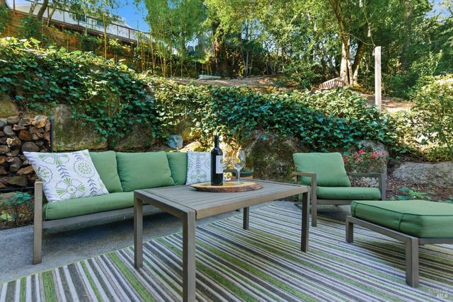 200 Sky Oaks Dr, Angwin, CA 94508