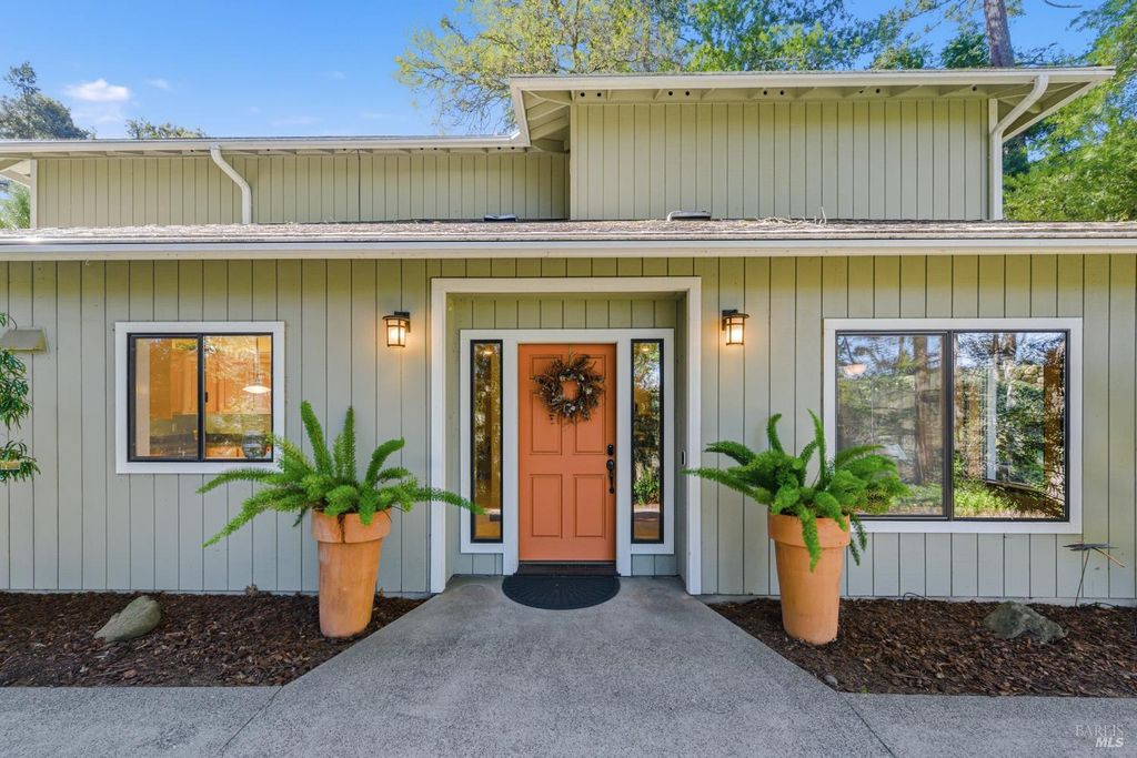 200 Sky Oaks Dr, Angwin, CA 94508