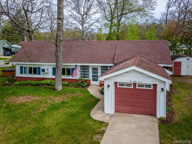 557 Alfred Street, Columbia Township, MI 49230
