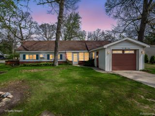 557 Alfred Street, Columbia Township, MI 49230
