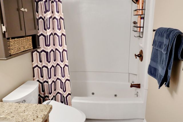 120 Wilshire Drive Unit 17, Hollister, MO 65672