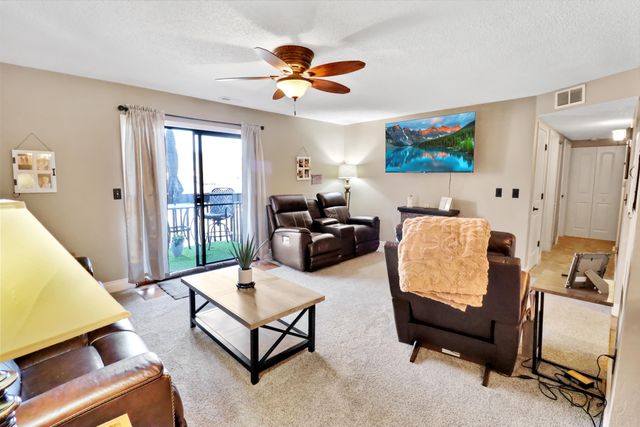 120 Wilshire Drive Unit 17, Hollister, MO 65672