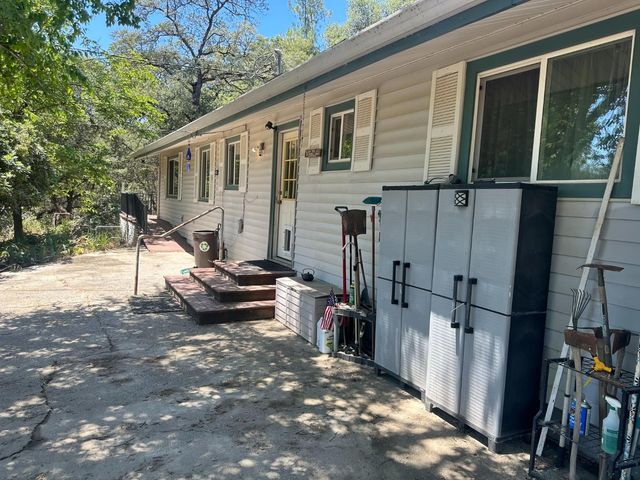 16216 Duggans Rd, Grass Valley, CA 95949