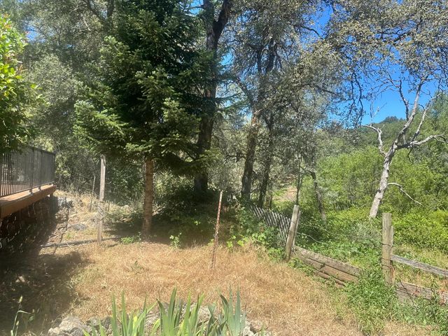 16216 Duggans Rd, Grass Valley, CA 95949