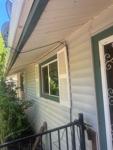 16216 Duggans Rd, Grass Valley, CA 95949