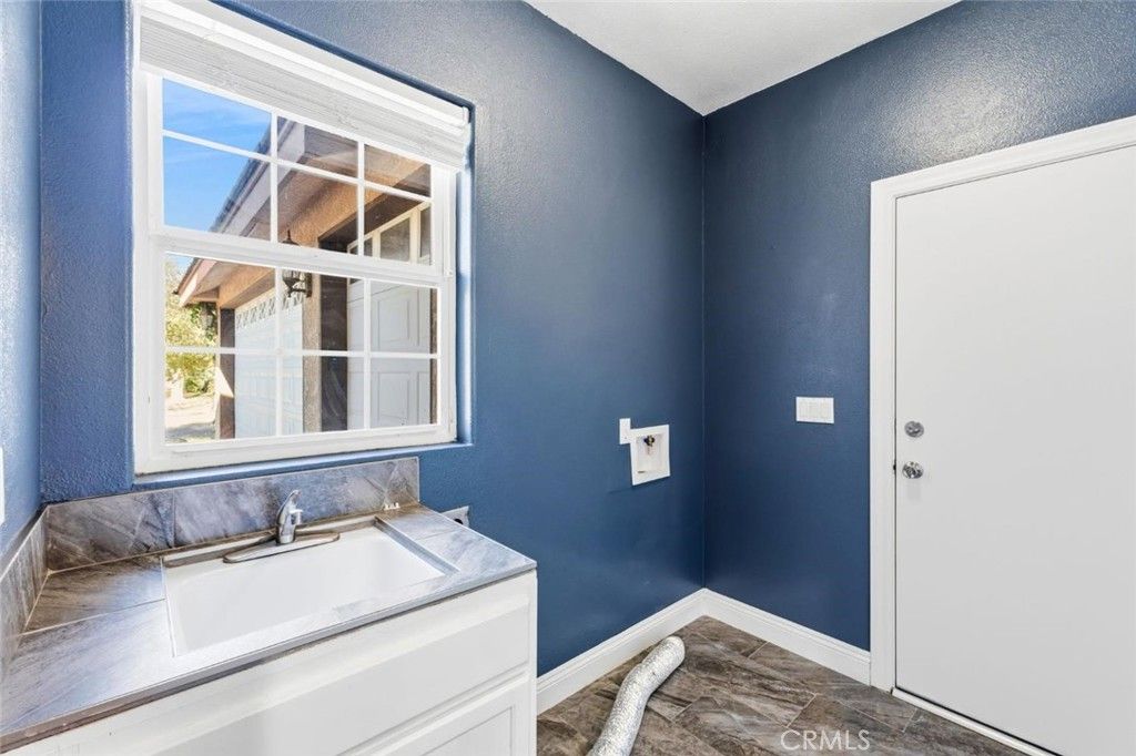 Image 17 of property listing at 21678 Eastmere Lane, Friant, CA 93626