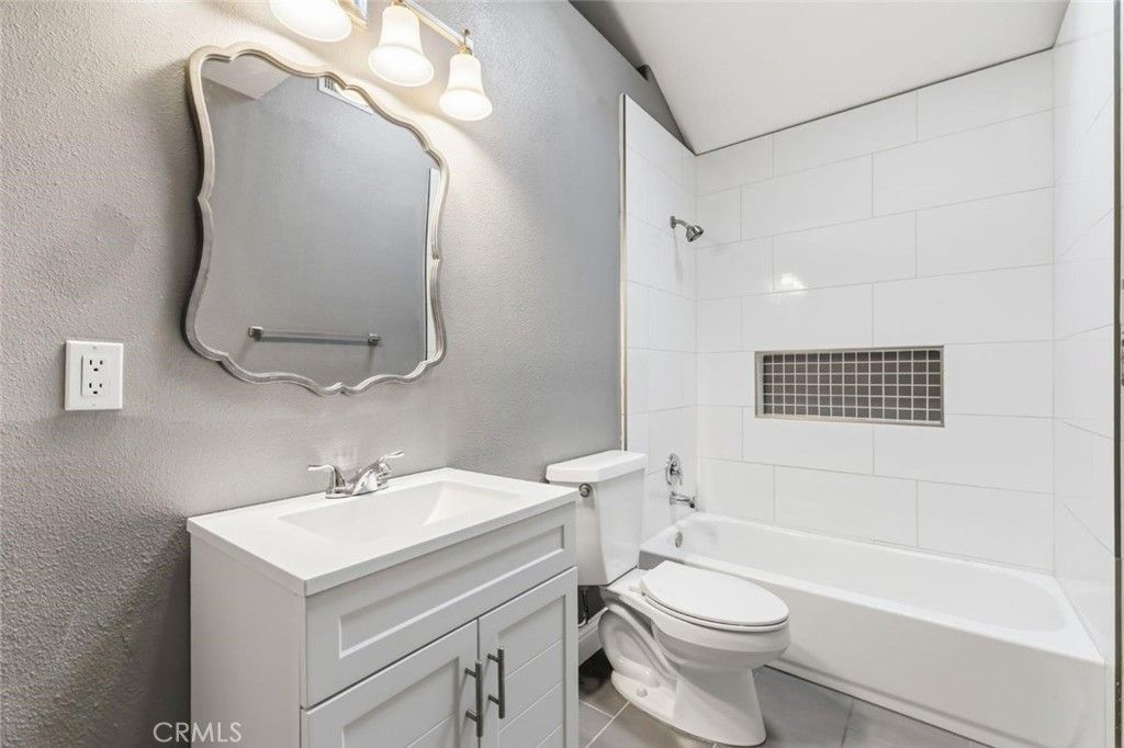 Image 24 of property listing at 21678 Eastmere Lane, Friant, CA 93626