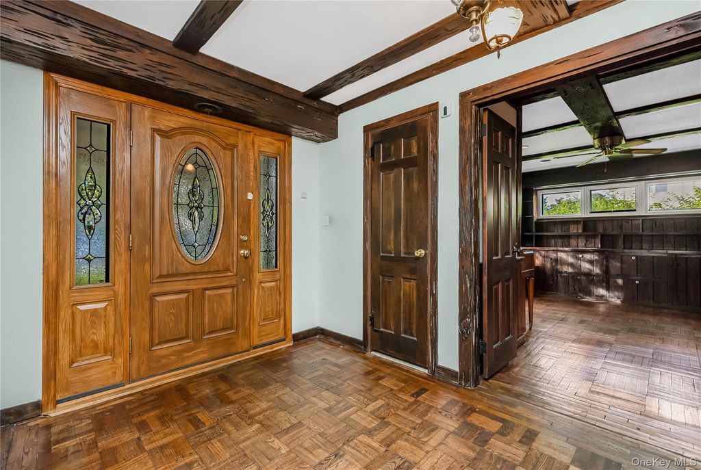 29 Randy Lane, Plainview, NY 11803 — photo 3