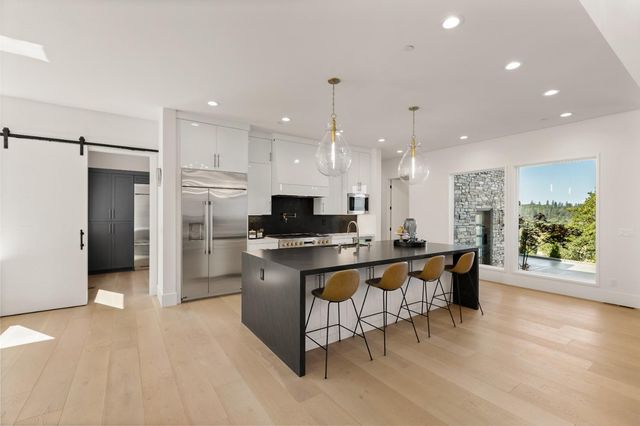 2611 Pinnacle View Dr, Meadow Vista, CA 95722