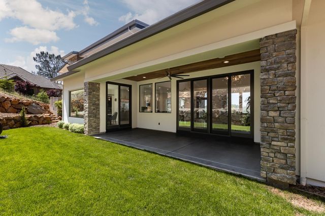 2611 Pinnacle View Dr, Meadow Vista, CA 95722