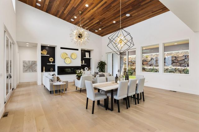 2611 Pinnacle View Dr, Meadow Vista, CA 95722