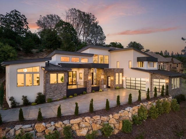 2611 Pinnacle View Dr, Meadow Vista, CA 95722