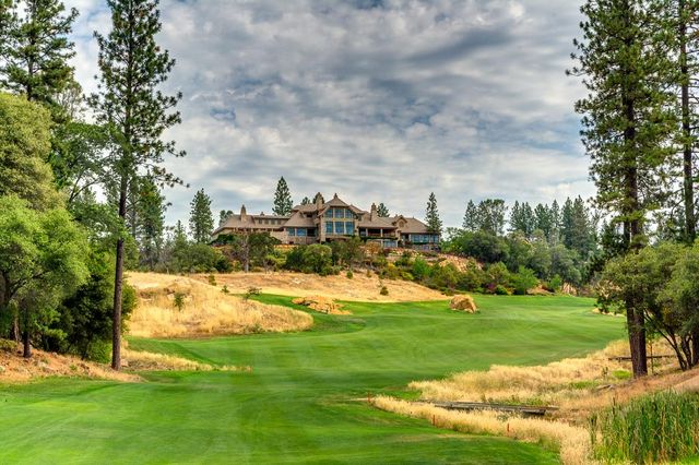 2611 Pinnacle View Dr, Meadow Vista, CA 95722