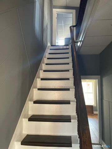 77 Chapman Street, Putnam, CT 06260