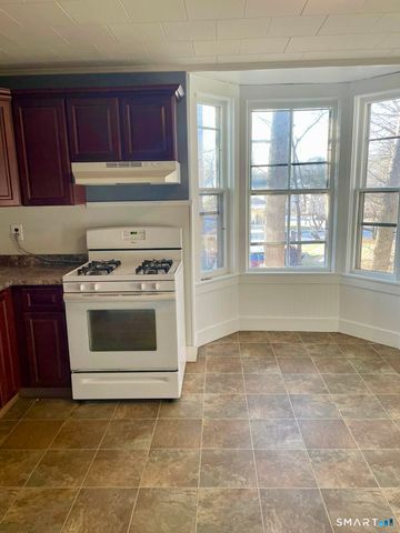 77 Chapman Street, Putnam, CT 06260