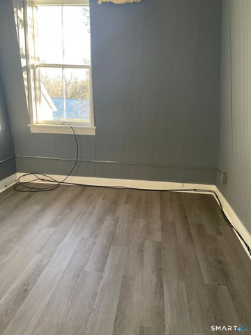 77 Chapman Street, Putnam, CT 06260